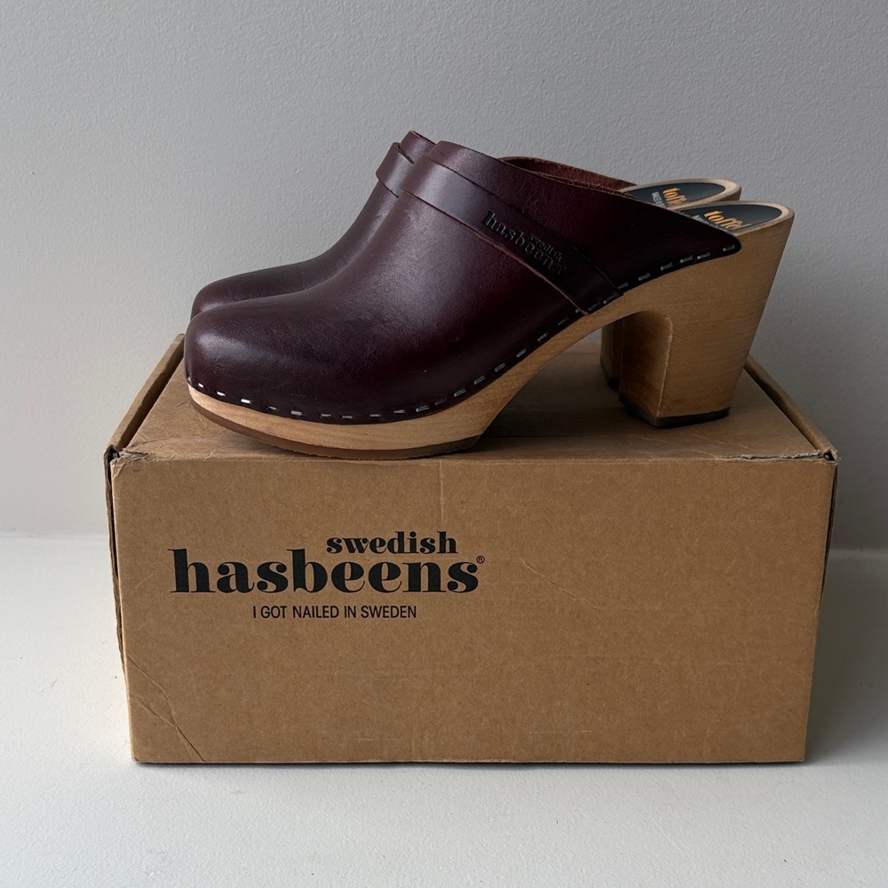 Swedish Hasbeens -Maroon Leather Clogs